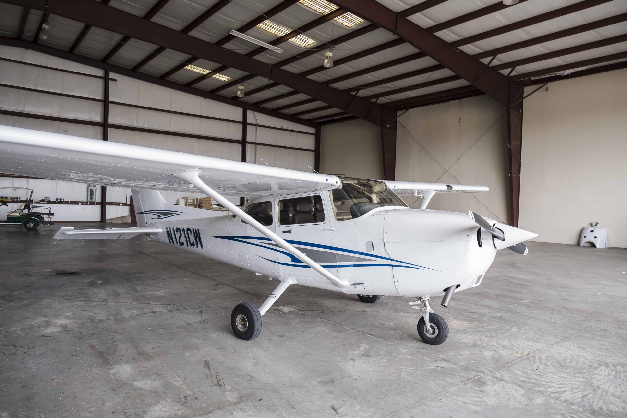 Rent this 172 at Kissimmee Airport 